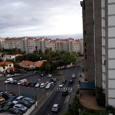 Elegant Apartment With Sea Views By Trip2Portugal Funchal  Eksteriør billede