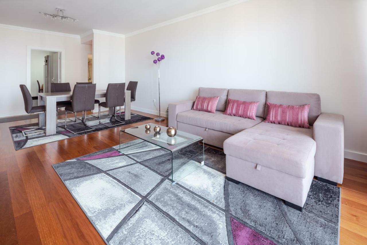 Elegant Apartment With Sea Views By Trip2Portugal Funchal  Eksteriør billede