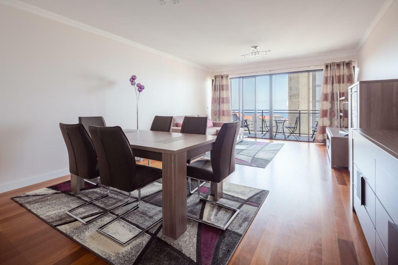 Elegant Apartment With Sea Views By Trip2Portugal Funchal  Eksteriør billede