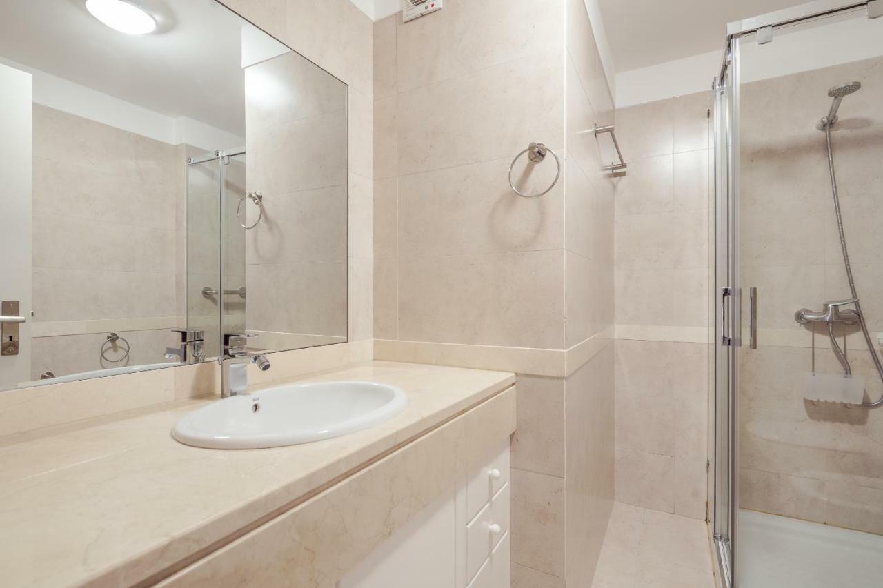 Elegant Apartment With Sea Views By Trip2Portugal Funchal  Eksteriør billede